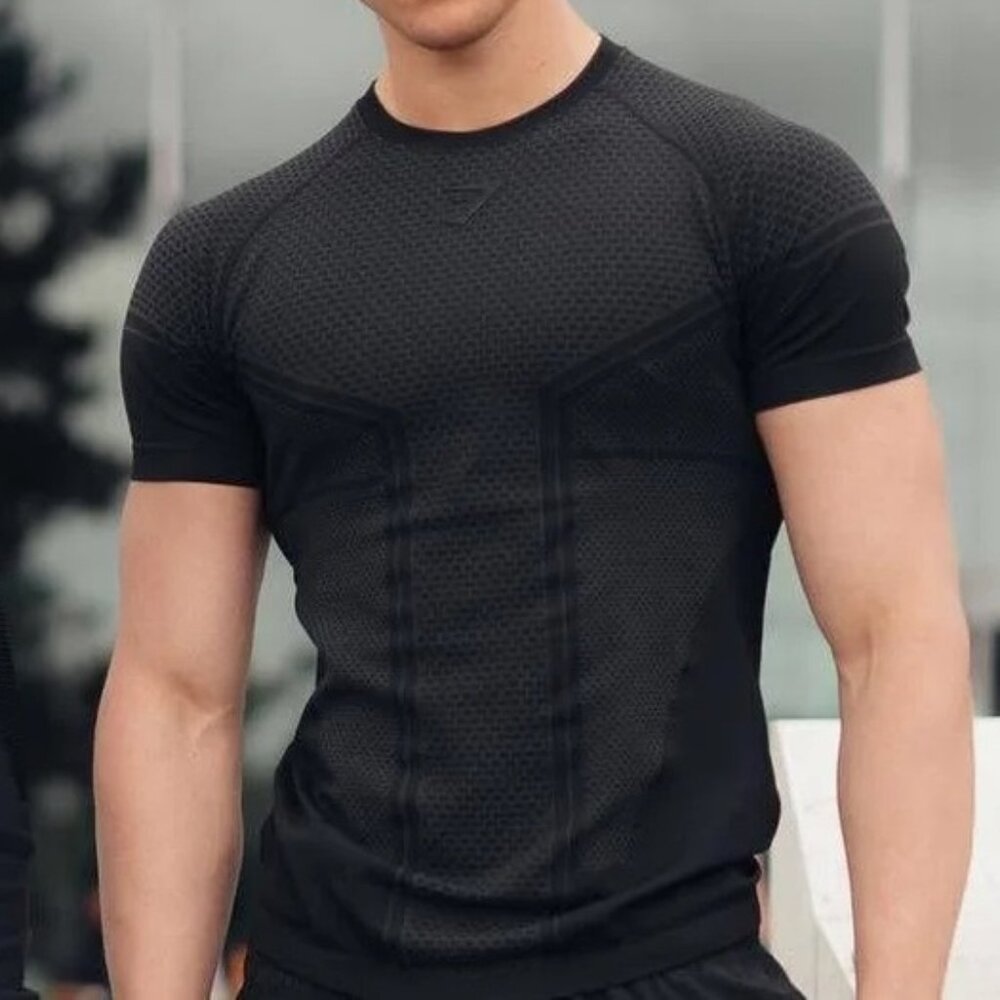 IN SEARCH OF GYMSHARK ONYX V3 BLACK SIZE MEDIUM (DO NOT PURCHASE)